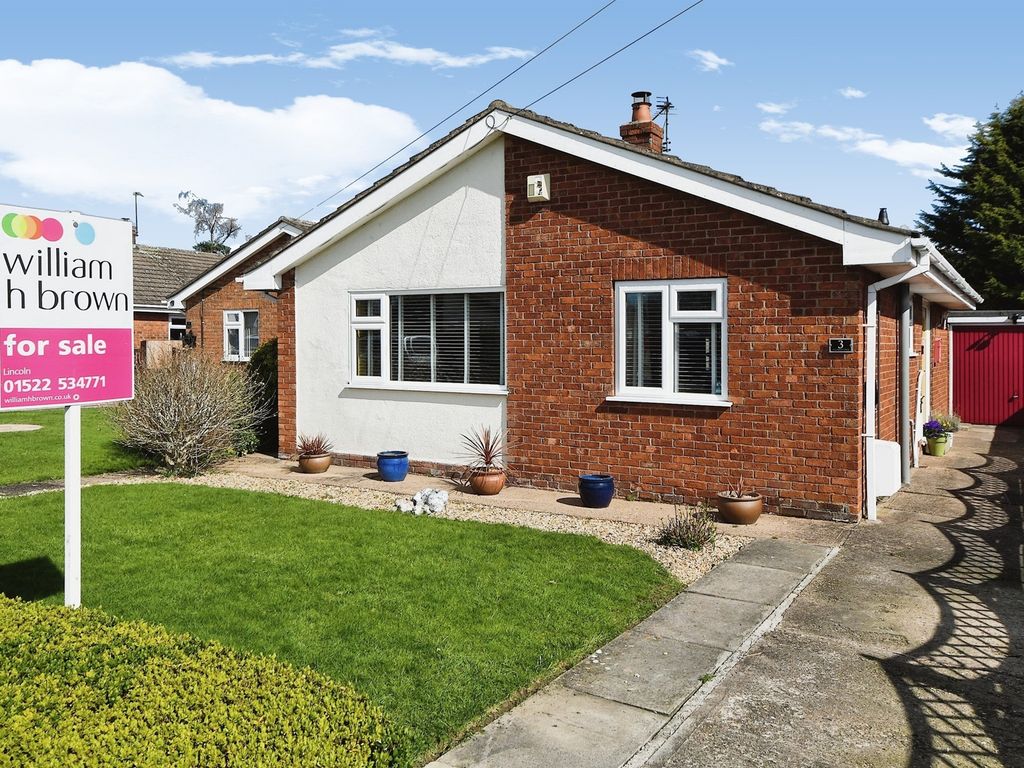 2 bed detached bungalow for sale in St. Clements Drive, Fiskerton, Lincoln LN3, £215,000