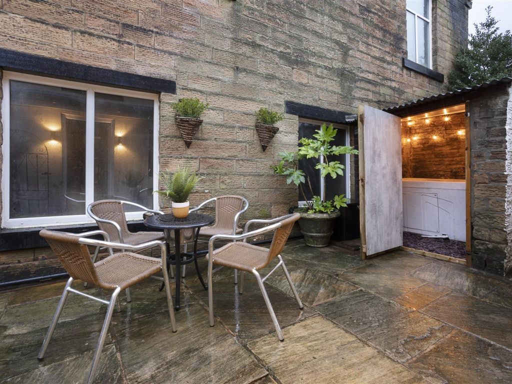 2 bed cottage for sale in Pasture Lane, Barrowford, Nelson BB9, £190,000