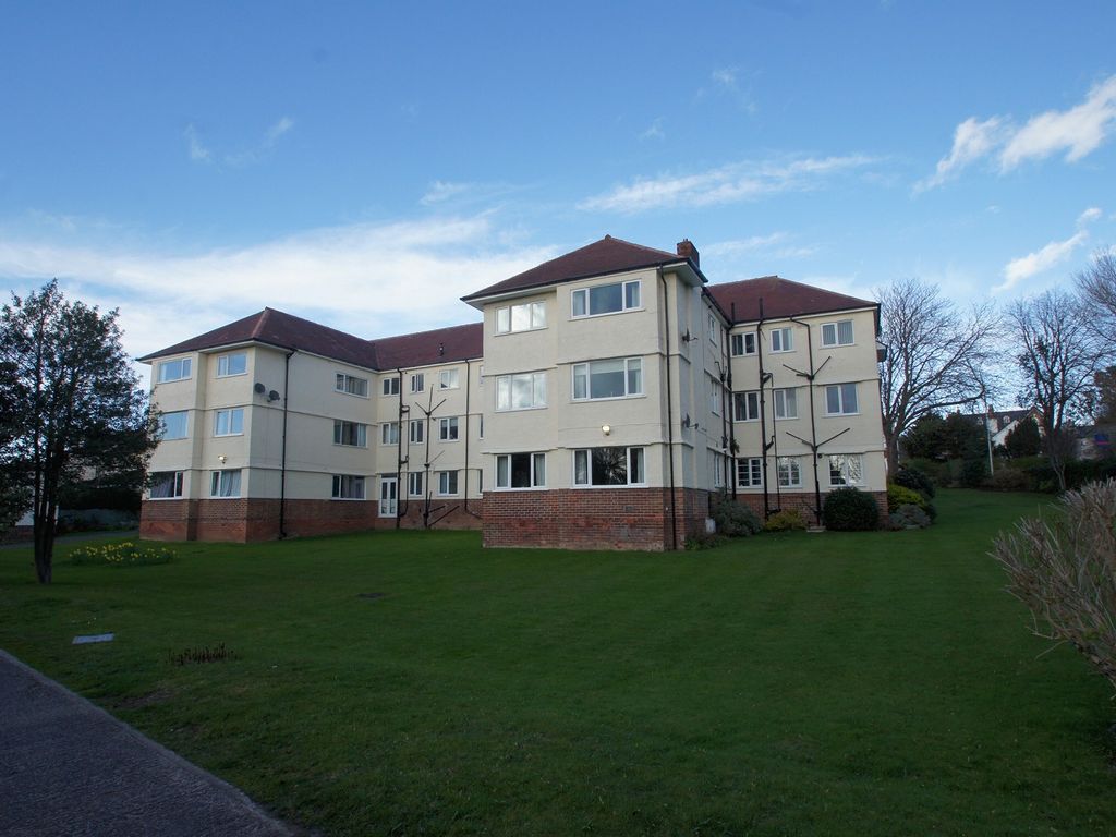 2 bed flat for sale in Kirby Park Mansions, Ludlow Drive, West Kirby, Wirral, Merseyside. CH48, £121,500