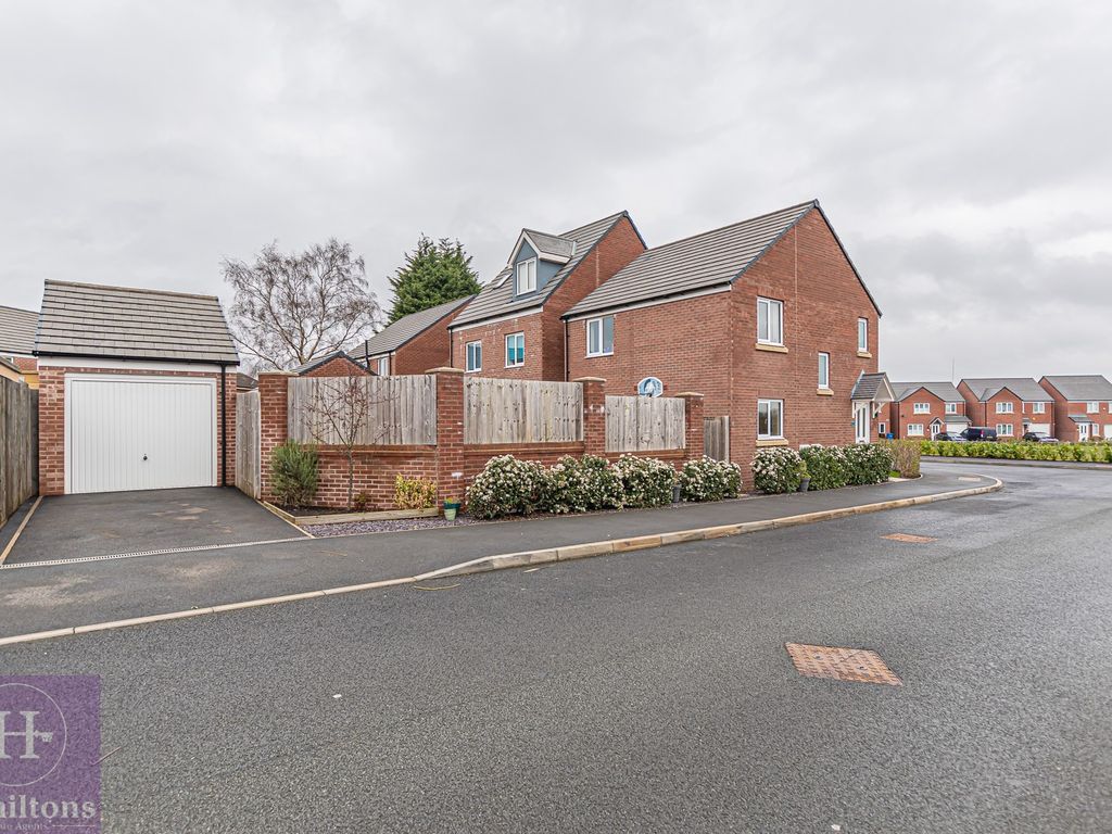 3 bed detached house for sale in Carr Green, Lowton, Warrington. WA3, £270,000
