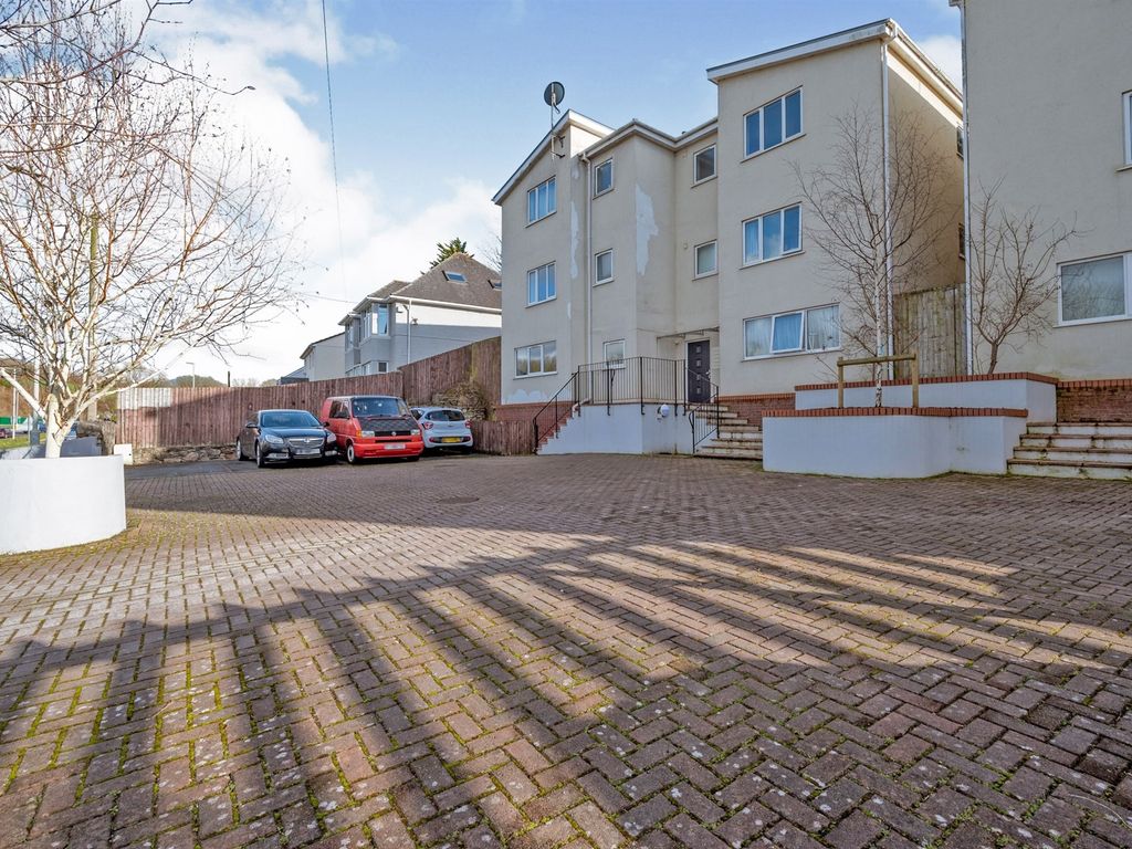 2 bed flat for sale in Billacombe Road, Plymstock, Plymouth PL9, £140,000