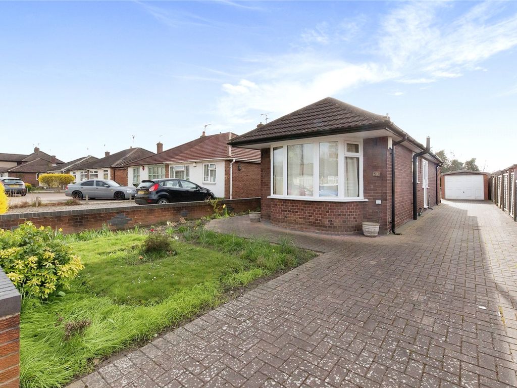 3 bed bungalow for sale in Ludlow Avenue, Crewe, Cheshire CW1, £200,000