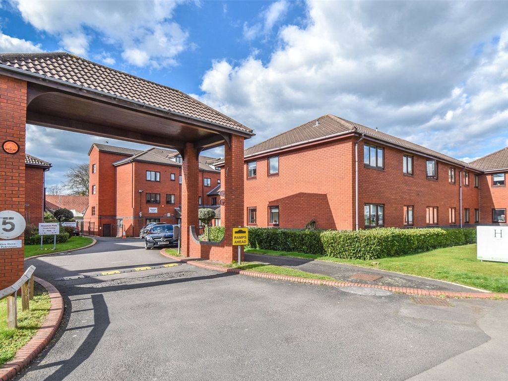 1 bed flat for sale in Housman Park, Bromsgrove, Worcestershire B60, £77,500