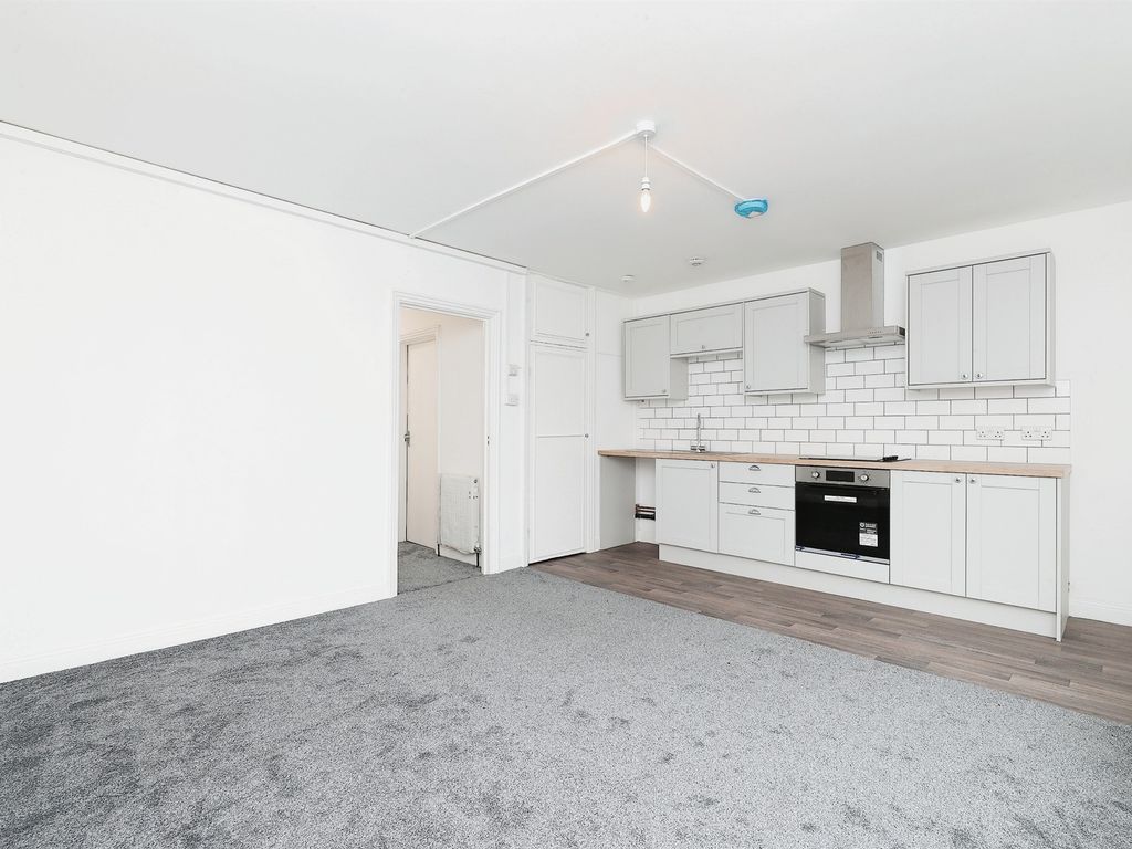 1 bed flat for sale in Wilbury Villas, Hove BN3, £200,000
