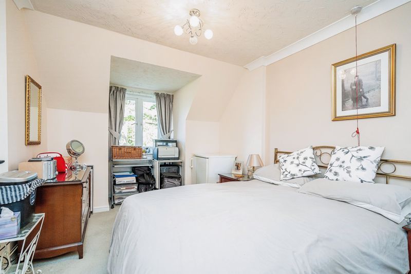 2 bed flat for sale in Pendene Court, Wolverhampton WV4, £125,000
