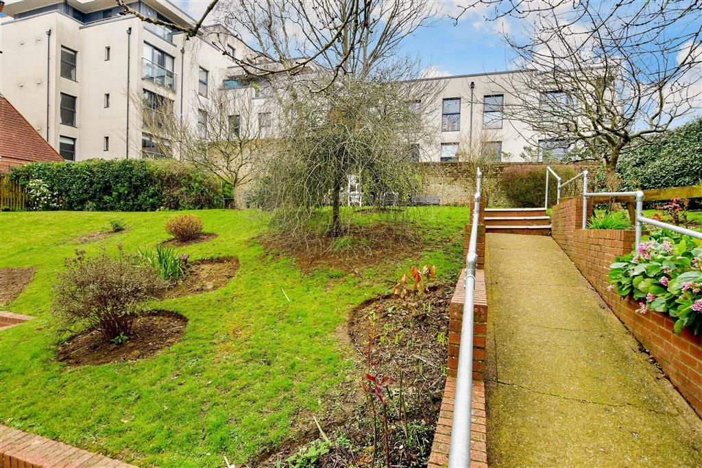 1 bed flat for sale in Dyke Road, Brighton, East Sussex BN1, £120,000