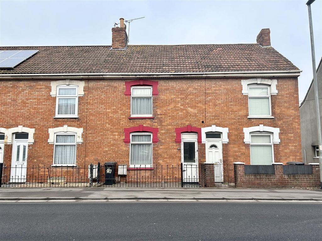 3 bed terraced house for sale in Bath Road, Bridgwater TA6, £195,000
