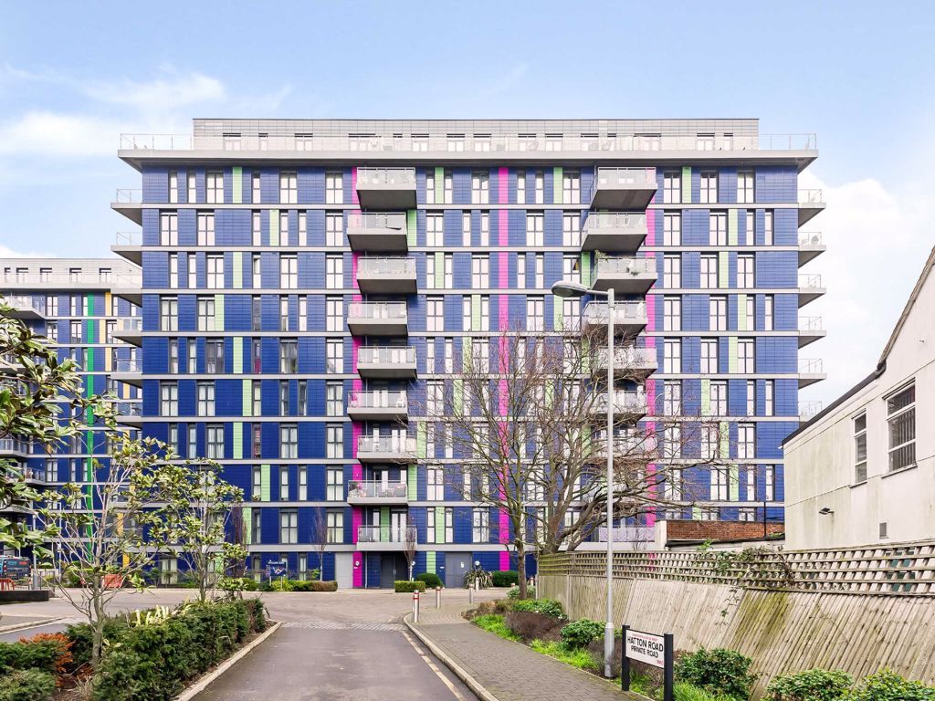 1 bed flat for sale in Hatton Road, Wembley HA0, £325,000