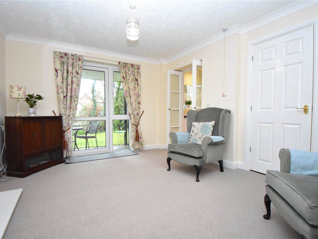 1 bed flat for sale in Kelham Gardens, Marlborough, Wiltshire SN8, £110,000