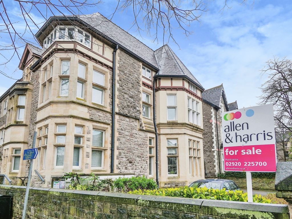 2 bed flat for sale in Cathedral Road, Pontcanna, Cardiff CF11, £320,000