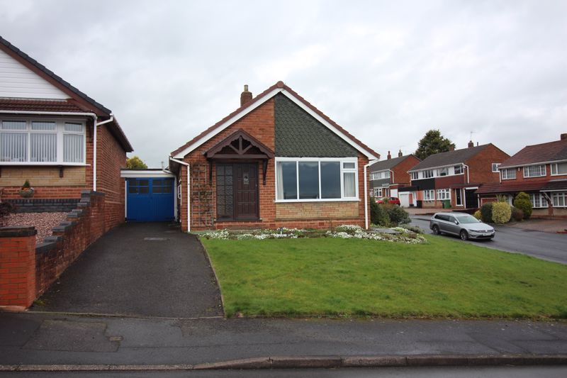 2 bed detached bungalow for sale in Bartic Avenue, Kingswinford DY6, £235,000