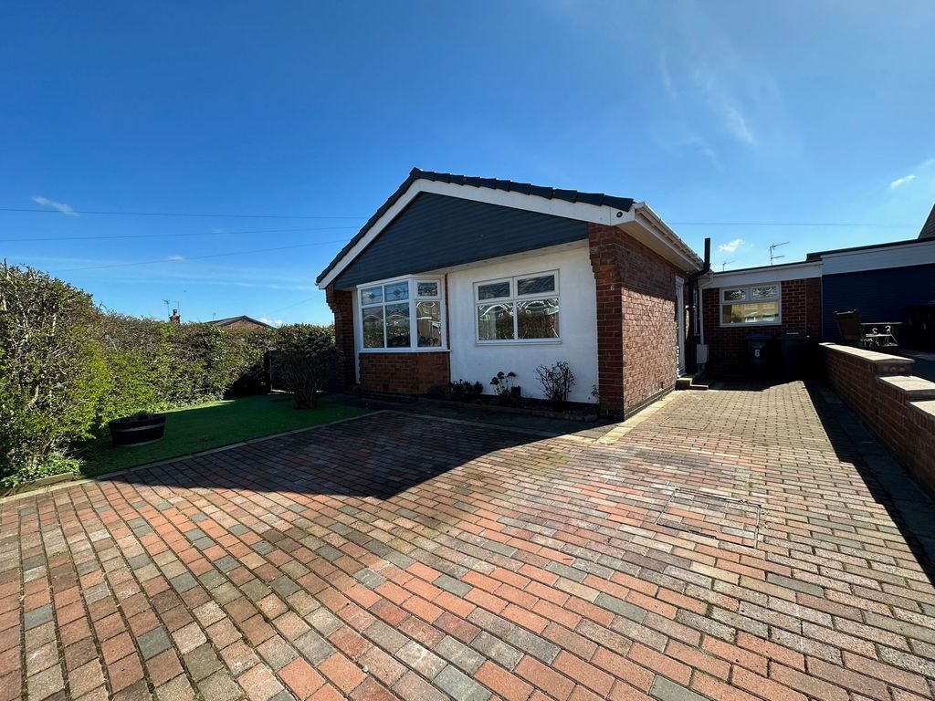 3 bed bungalow for sale in York Crescent, Newton Hall, Durham DH1, £285,000