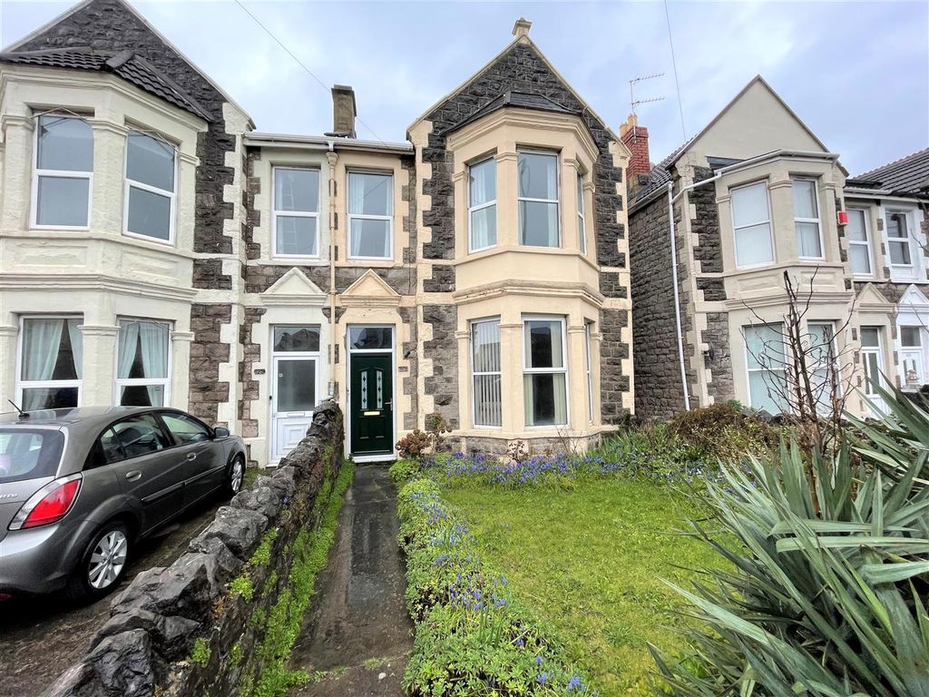 4 bed semi-detached house for sale in Locking Road, Weston-Super-Mare BS23, £250,000