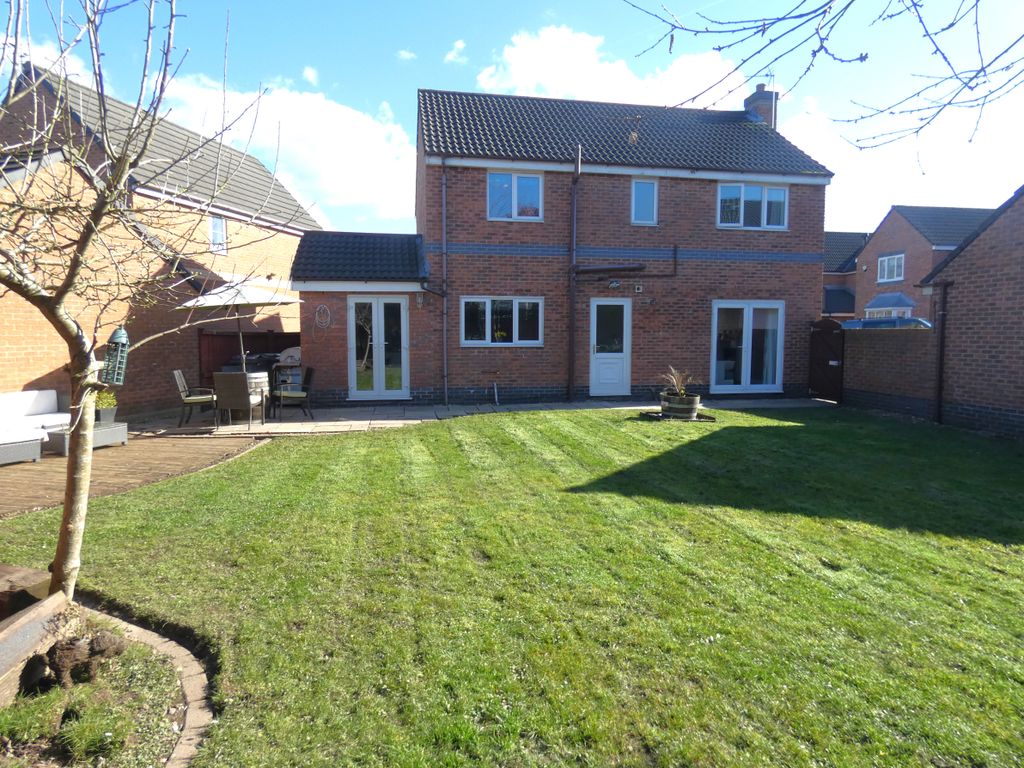 4 bed detached house for sale in Manor Way, Coppull, Chorley PR7, £299,995