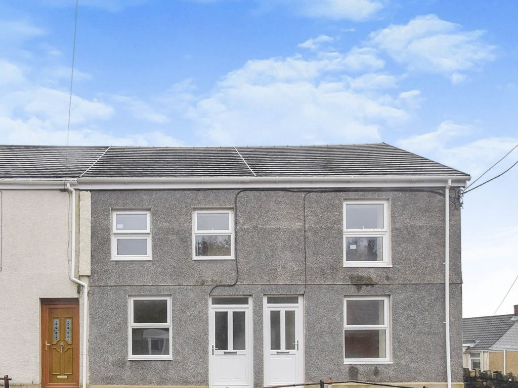 3 bed terraced house for sale in 15 Mountain Road, Ammanford SA18, £180,000