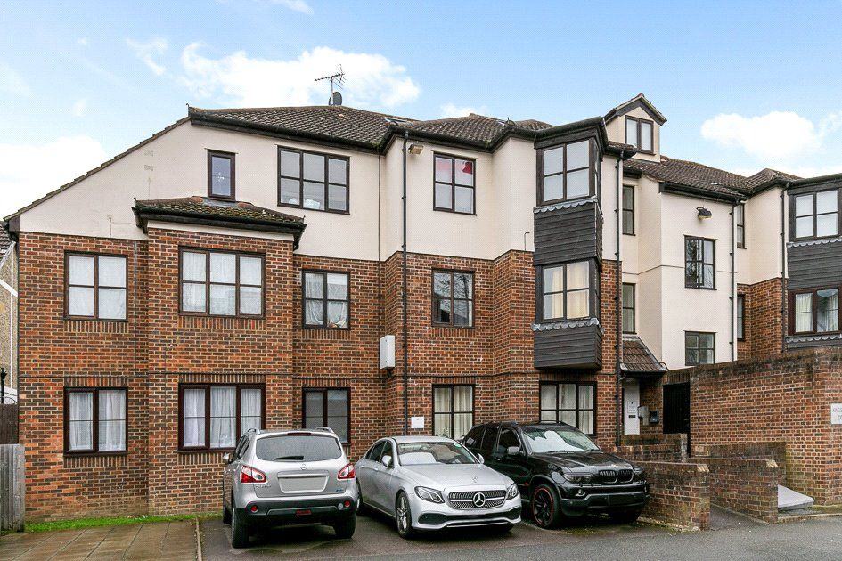 1 bed flat for sale in Lewis Road, Sutton, Surrey SM1, £200,000