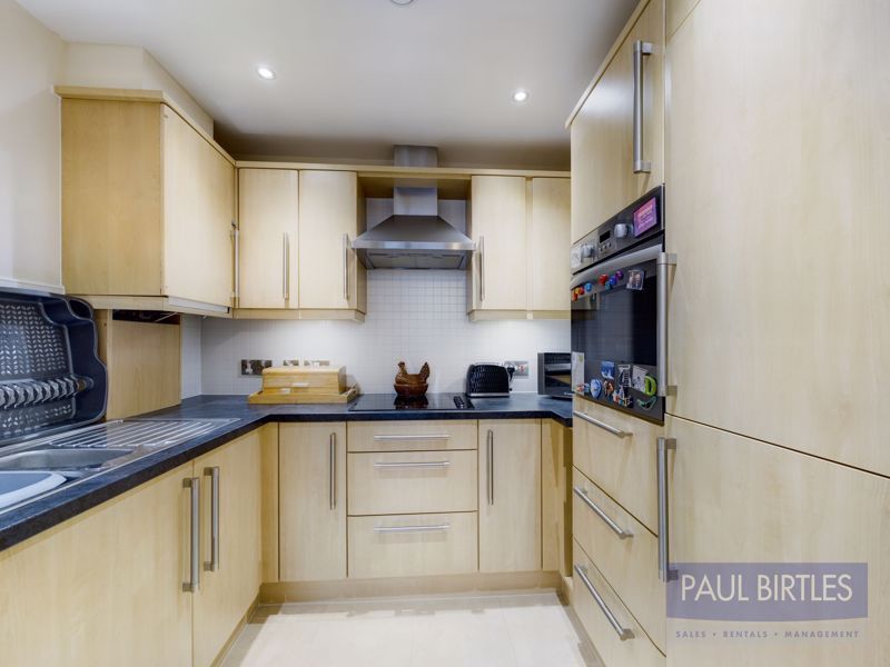 2 bed property for sale in The Bowling Green, Stretford, Manchester M32, £185,000