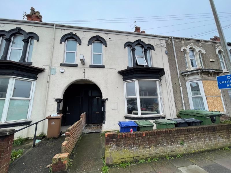 7 bed property for sale in Grimsby Road, Cleethorpes DN35, £225,000