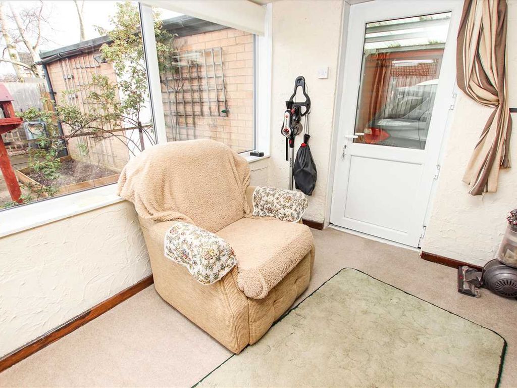 1 bed bungalow for sale in Lydd Close, Lincoln LN6, £140,000