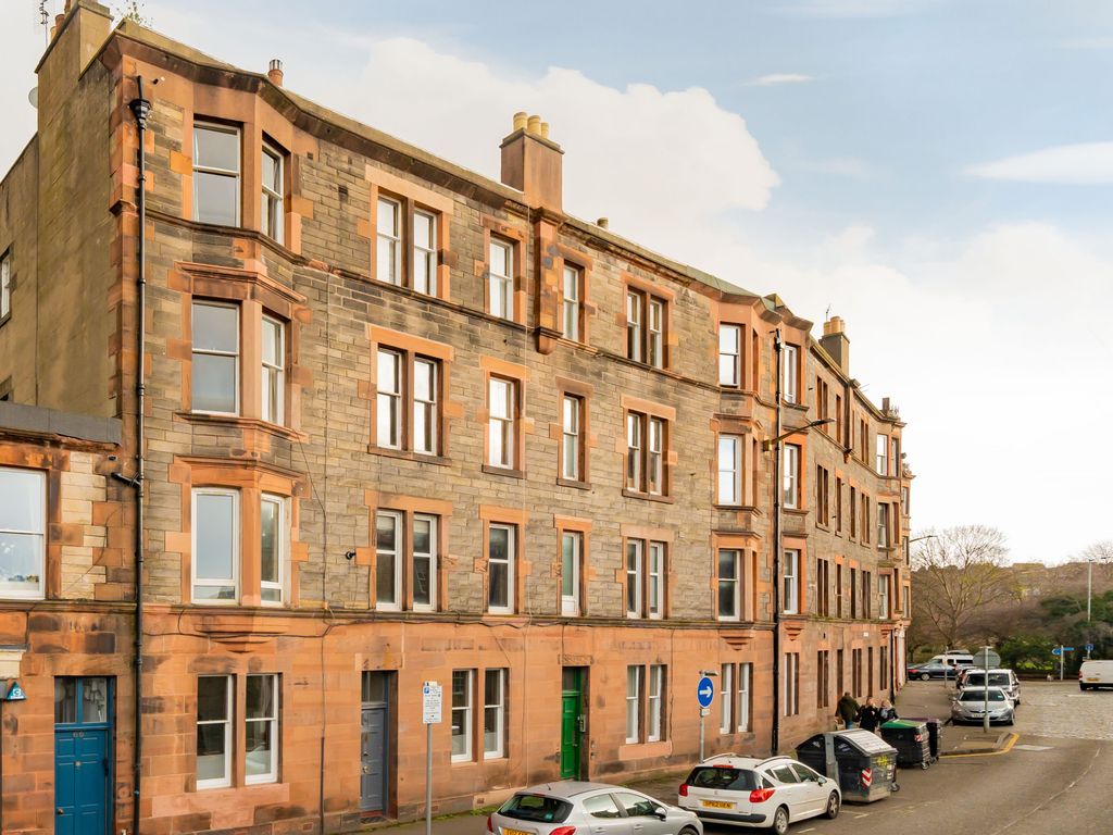 3 bed flat for sale in 62 3F3, Eyre Place, Edinburgh EH3, £300,000