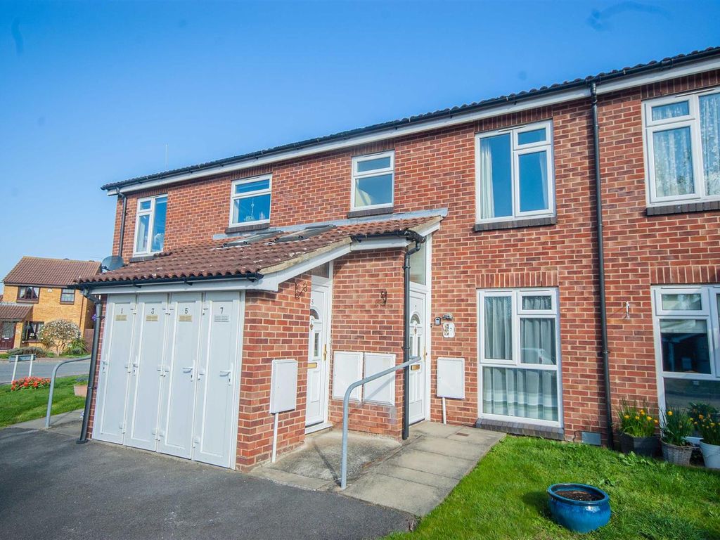 1 bed property for sale in Constable View, Springfield, Chelmsford CM1, £80,500