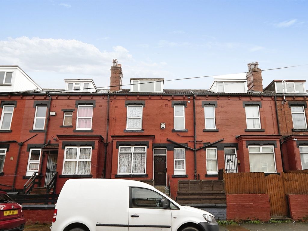 2 bed terraced house for sale in Compton Crescent, Leeds LS9, £110,000
