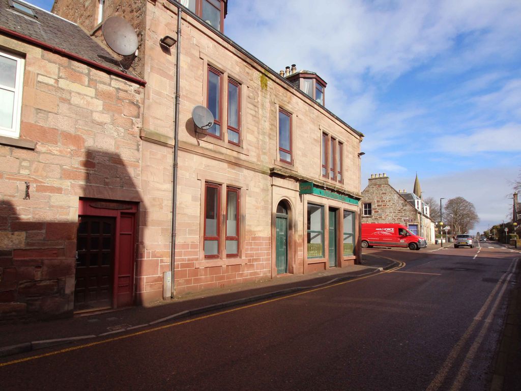 Leisure/hospitality for sale in Retail Unit And 4-Bedroom Flat, High Street, Fortrose IV10, £495,000