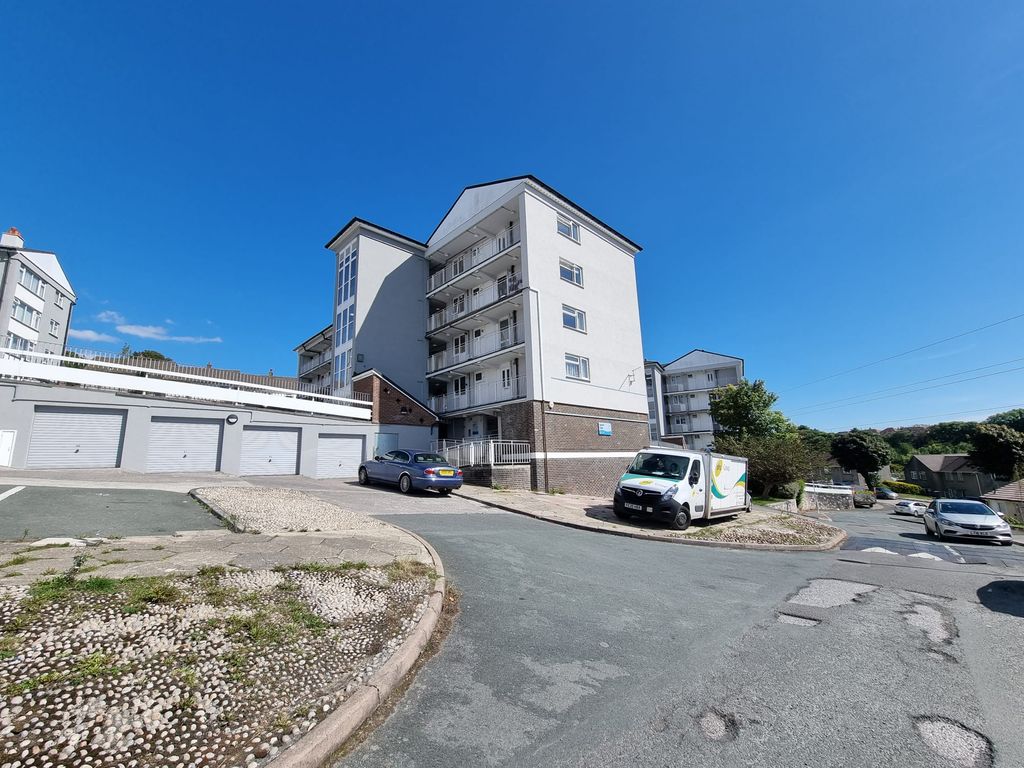 1 bed flat for sale in Ipswich Close, Plymouth PL5, £60,000