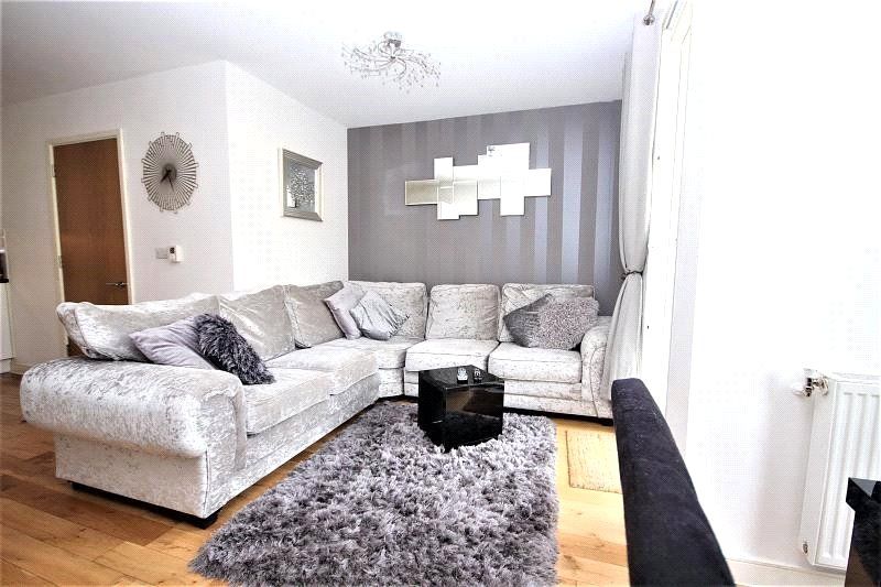 1 bed flat for sale in Repton House, 2 Jacks Farm Way, Chingford E4, £275,000
