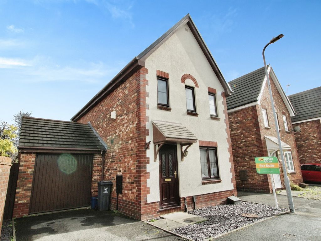 3 bed detached house for sale in Locke Grove, St. Mellons, Cardiff CF3, £275,000