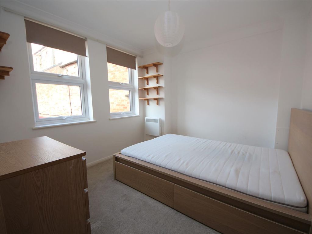 1 bed maisonette for sale in High Street, Chesterton, Cambridge CB4, £210,000