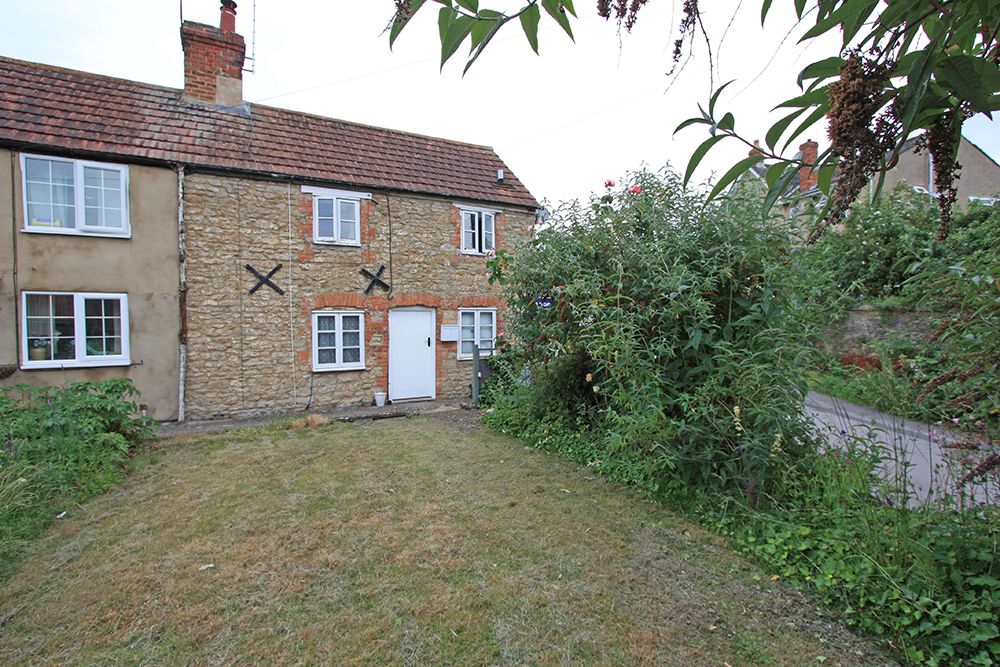 1 bed cottage for sale in Westrop, Highworth SN6, £189,950