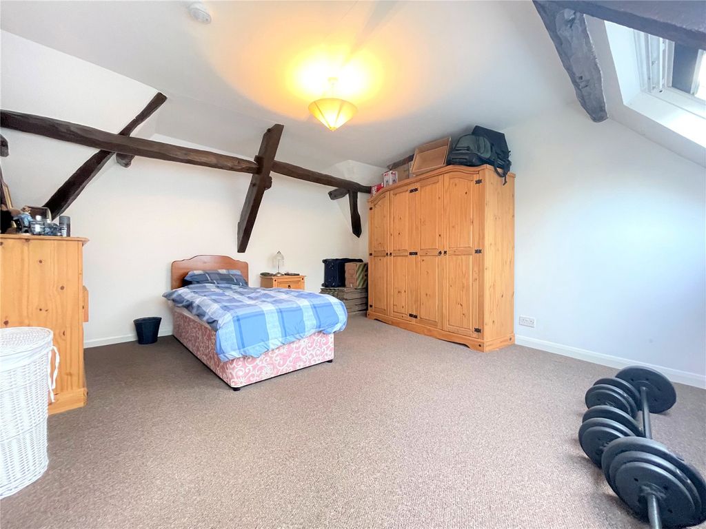 1 bed flat for sale in Clarks Hay, South Cerney, Cirencester, Gloucestershire GL7, £185,000