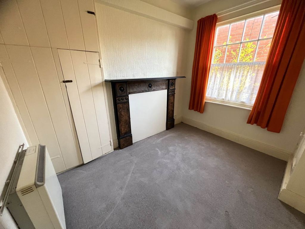 3 bed flat for sale in Plas Iorwerth, Caradoc Road, Aberystwyth SY23, £185,000