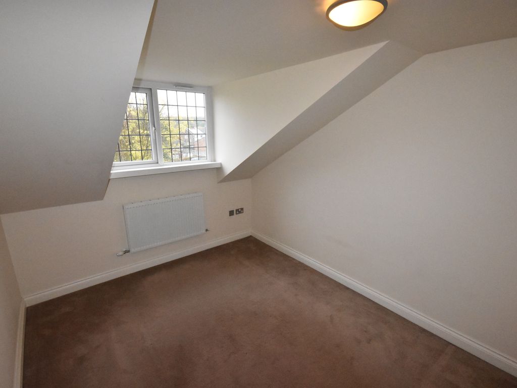 2 bed flat for sale in Lane End, Chapeltown, Sheffield S35, £135,000