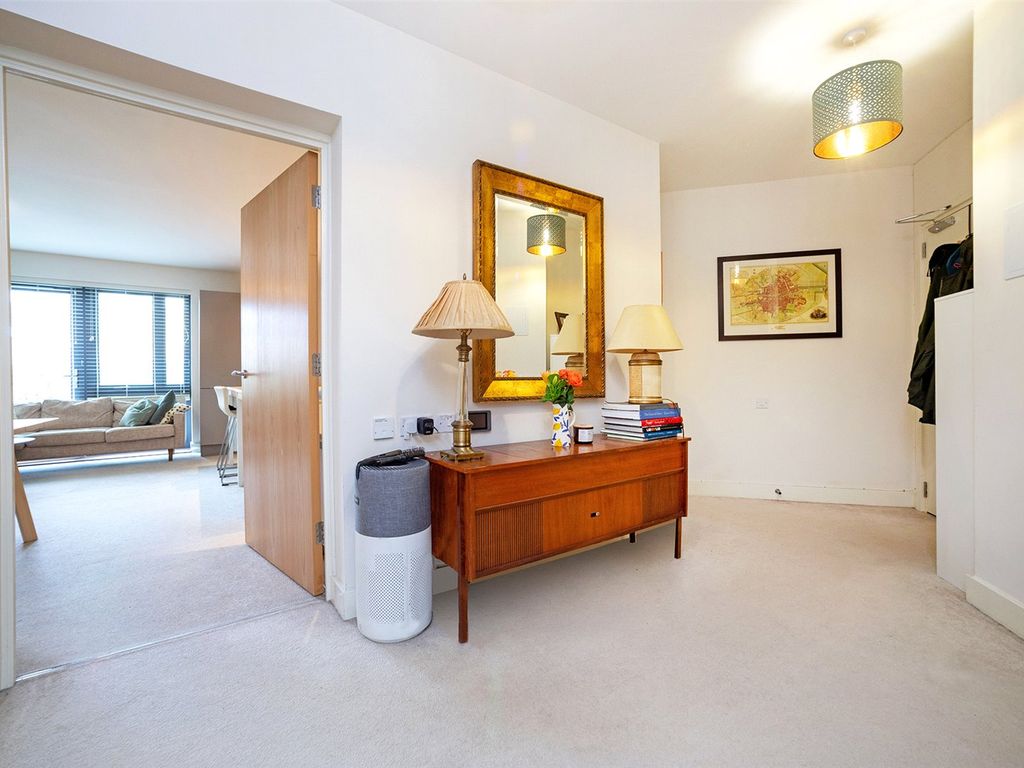 2 bed flat for sale in 2 Fisher Close, Rotherhithe, London SE16, £169,500
