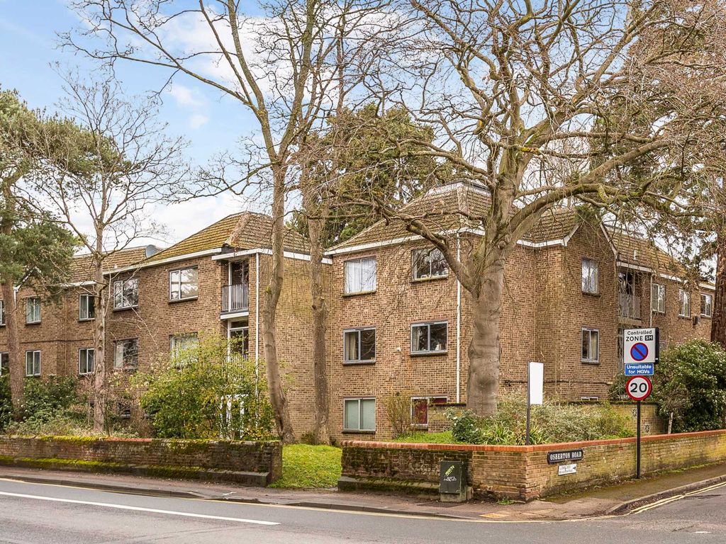 1 bed flat for sale in Newcombe Court, Woodstock Road, Summertown OX2, £325,000