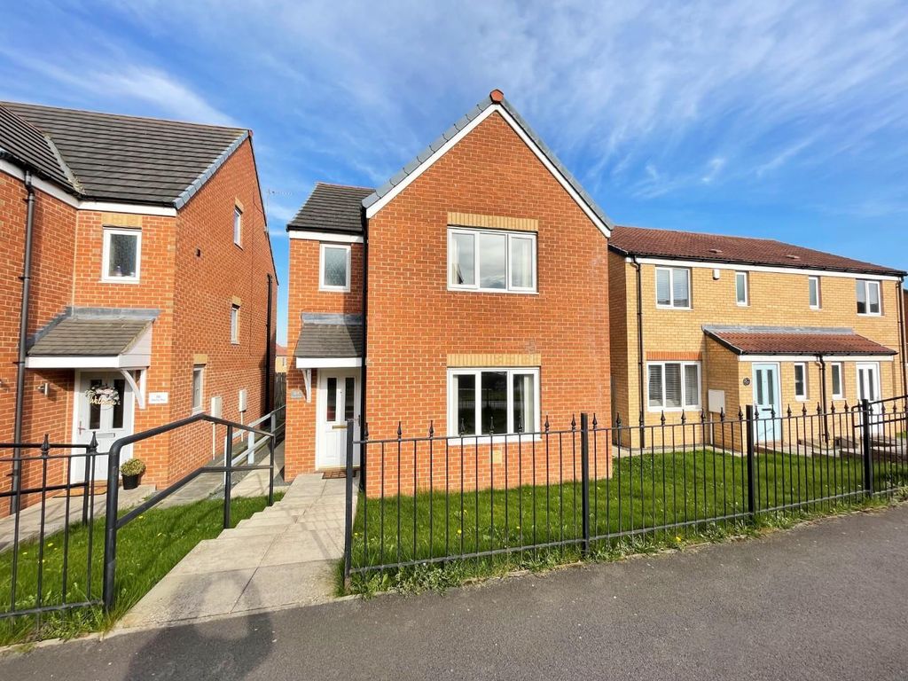 3 bed detached house for sale in Merlin Way, Bishop Cuthbert, Hartlepool TS26, £194,999