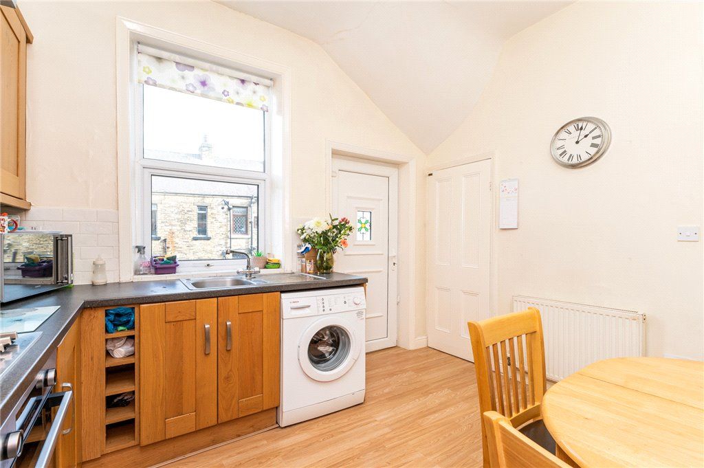 2 bed terraced house for sale in Springswood Avenue, Shipley, West Yorkshire BD18, £160,000