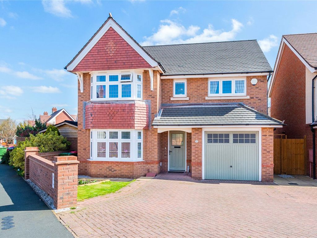 4 bed detached house for sale in Patchett Drive, Hadley, Telford, Shropshire TF1, £338,000
