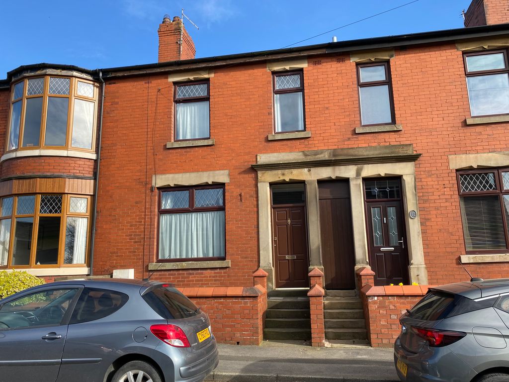 3 bed terraced house for sale in Higher Road, Preston, Lancashire PR3, £179,000