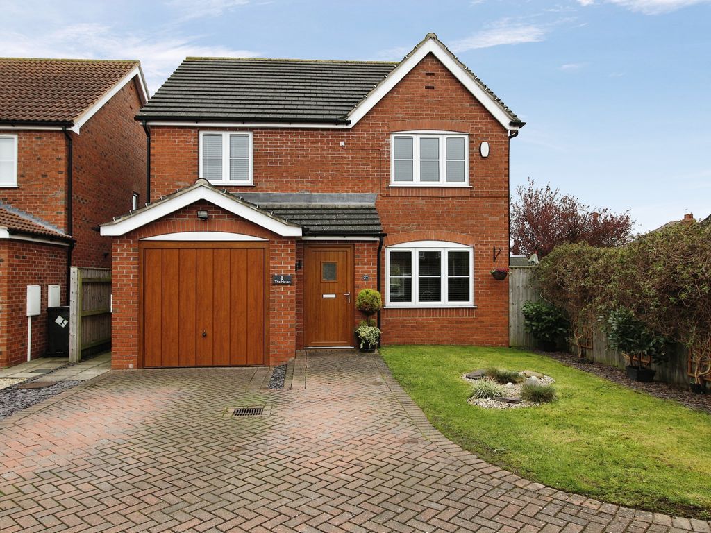 4 bed detached house for sale in Laurel Close, Finningley, Doncaster DN9, £320,000