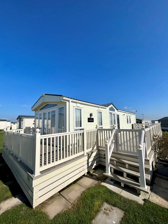 2 bed lodge for sale in Warners Lane, Selsey PO20, £99,995