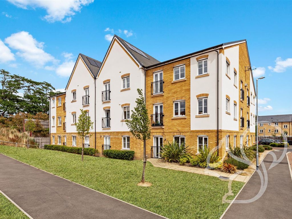 2 bed flat for sale in Taylor Court, Great Cornard, Sudbury CO10, £105,000