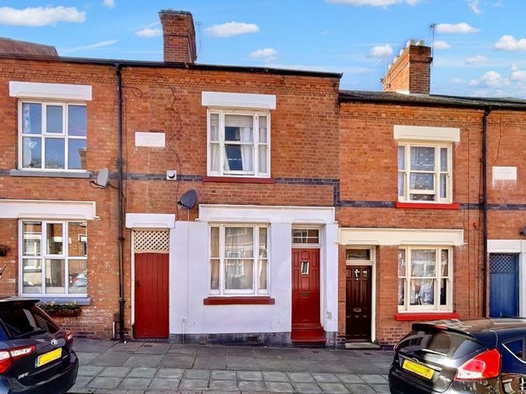 2 bed terraced house for sale in Shelley Street, Knighton Fields, Leicester LE2, £170,000