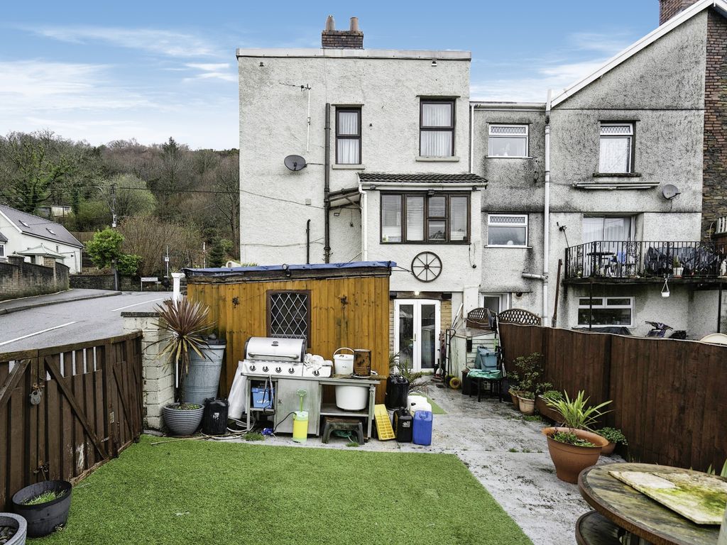 3 bed end terrace house for sale in Graig Road, Godrergraig, Neath Port Talbot SA9, £170,000