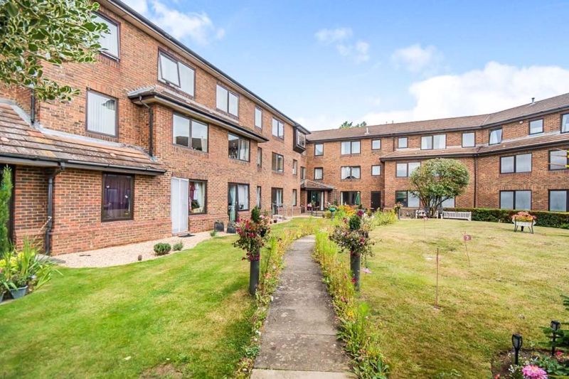 1 bed flat for sale in Homenene House, Peterborough PE2, £42,500
