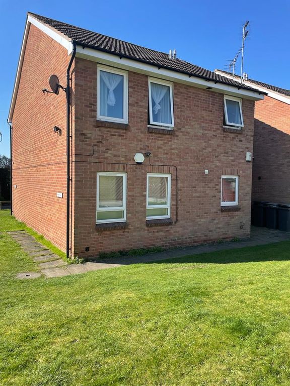 Studio for sale in 11 Marsh Close, Leicester, Leicestershire LE4, £75,000