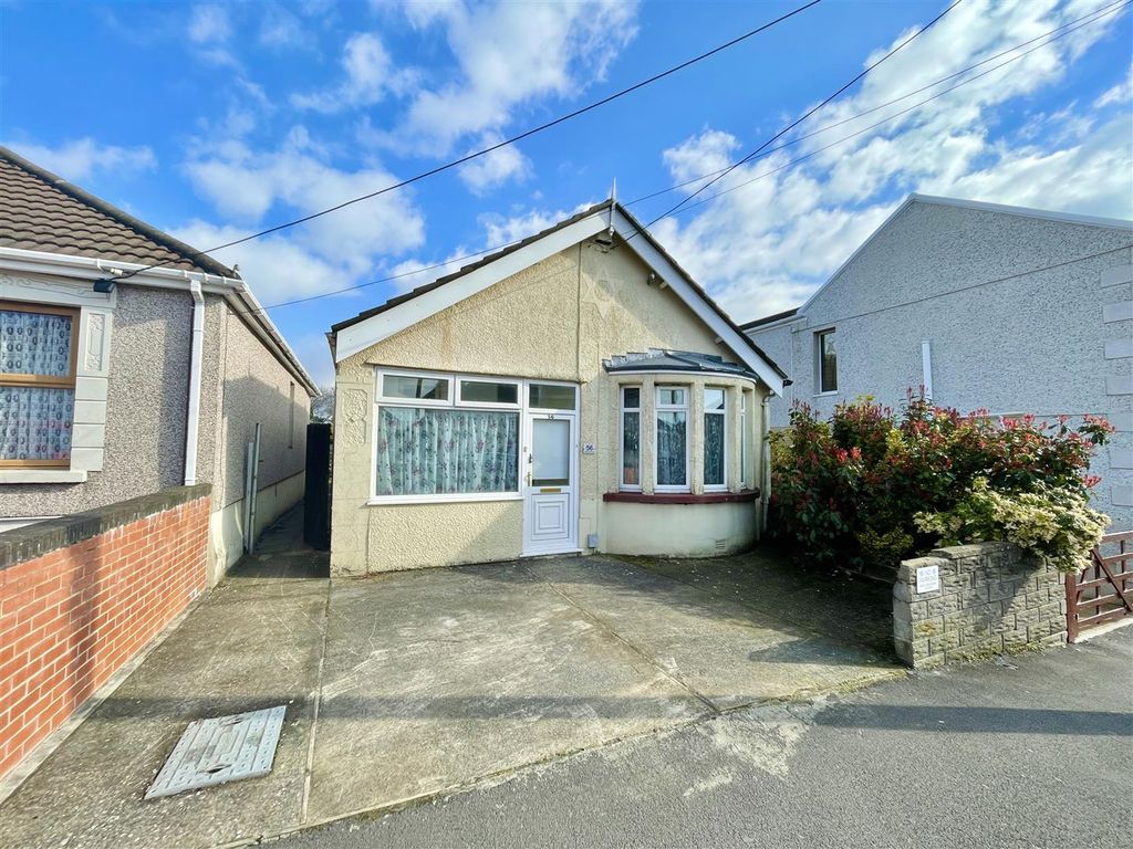3 bed detached bungalow for sale in Brynteg Road, Gorseinon, Swansea SA4, £199,000