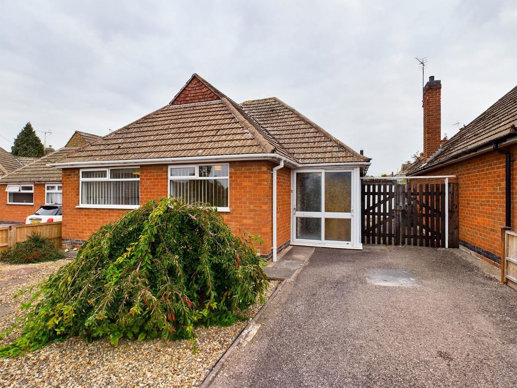 2 bed detached bungalow for sale in Boswell Street, Narborough, Leicester LE19, £260,000